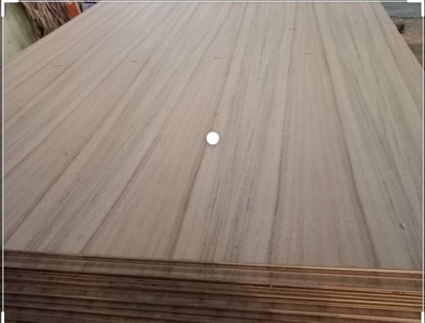 TRIPLEX LAUREL 4x8x3.6 C 1 CARA (2702715)